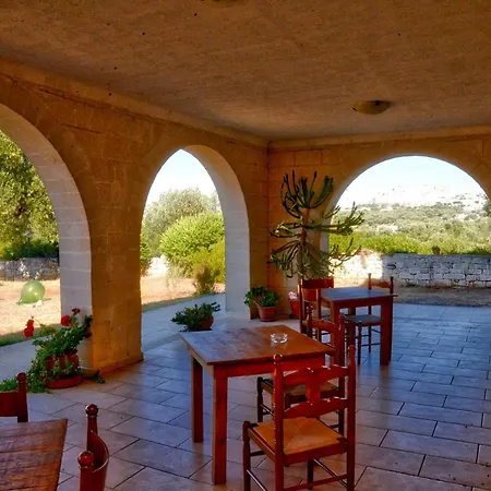 La Piana Degli Ulivi Guest house *